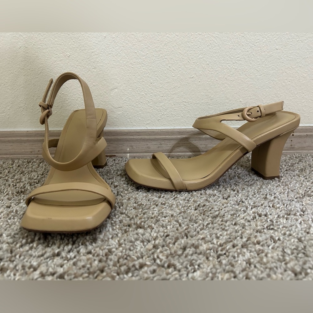 Vince Women's Luella Strappy Leather Heel Sandals Size 7 Blonde Preppy Party Tan